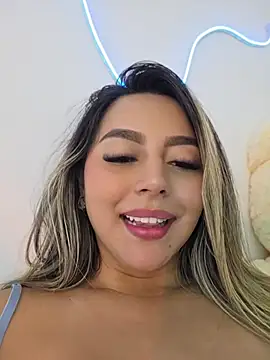 CelesteBlaze_ XXX чат на живо