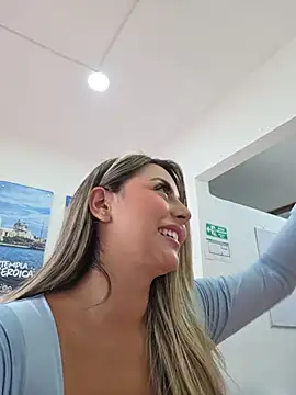 CelesteBlaze_ Chat XXX in diretta