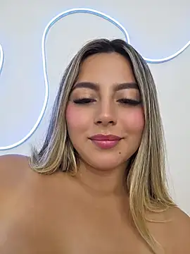 Chat XXX en directo de CelesteBlaze_