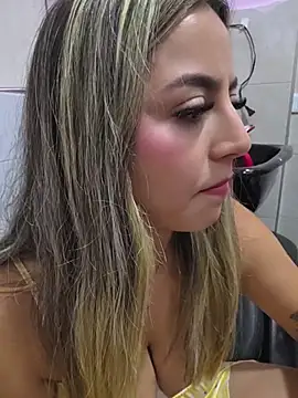 Show modela CelesteBlaze_ na web-kameri