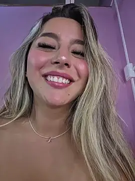 CelesteBlaze_'s Live XXX Chat