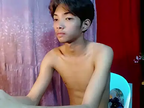 Twink_cristian27のウェブカメラショー