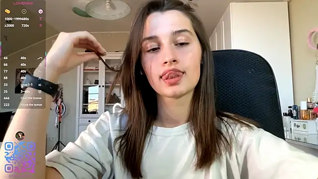 Sala de chat ao vivo de DarlineBrustera