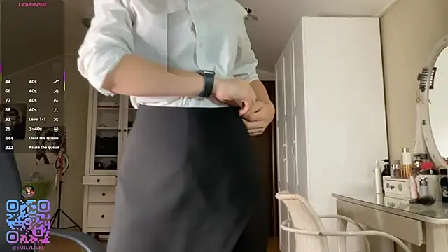 DarlineBrusteraのウェブカメラショー