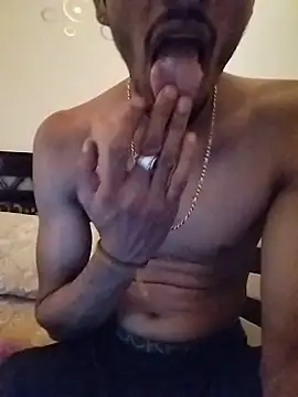 Wild_Vassu Show in webcam