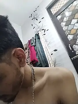 Wild_Vassu Show Webcam