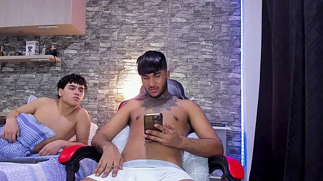 Show de TheimperialBoys77 na webcam