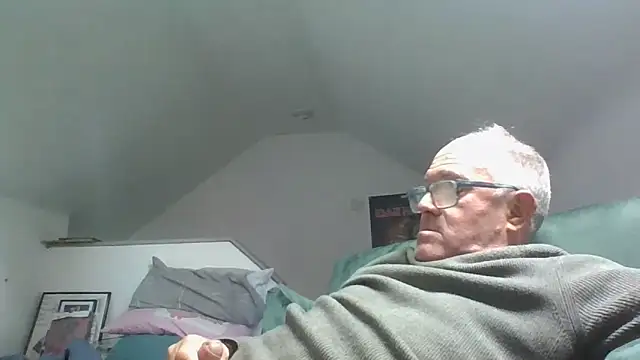 naughtygrandad1 Show in webcam