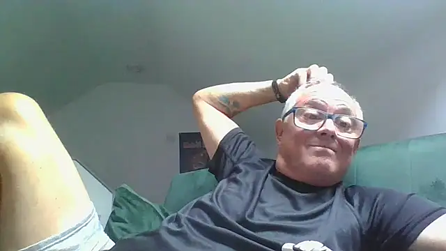 naughtygrandad1 网络视讯表演