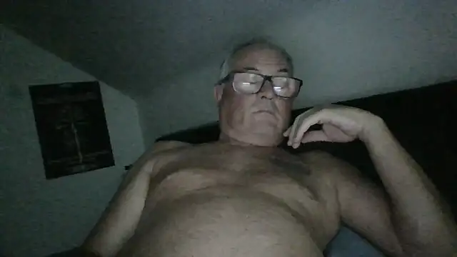 Webkamerová show naughtygrandad1