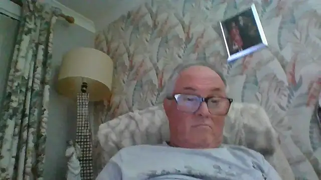 Webkamerová show naughtygrandad1
