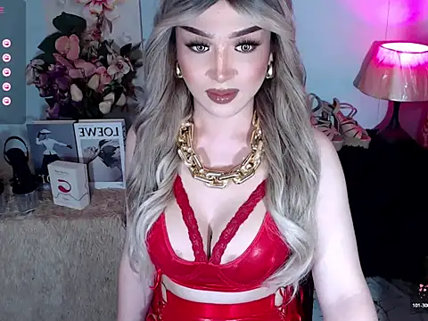 Show modela OliviaGrace_Hilton na web-kameri