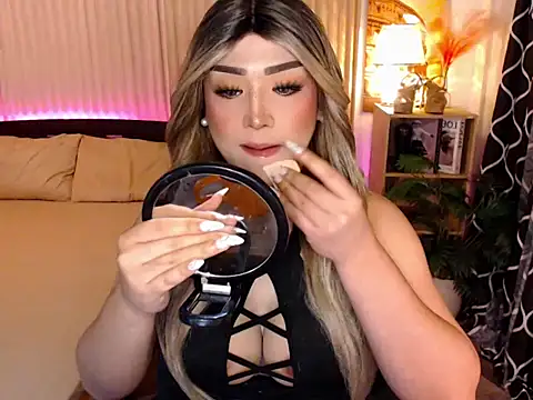 OliviaGrace_Hilton Show in webcam