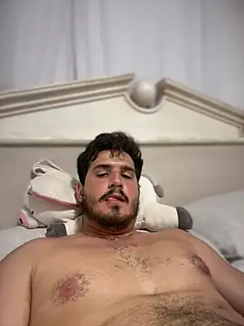 leo_0222: διαδικτυακό σόου στην κάμερα