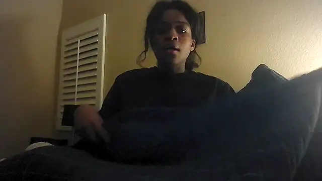Marlowlovee's Webcam Show
