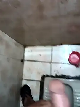 Jihadiboy_91: διαδικτυακό σόου στην κάμερα