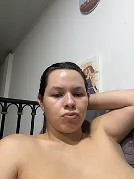 miacarrot's Live XXX Chat