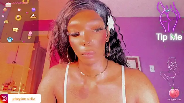 Sara_hot12112 Pertunjukan Webcam