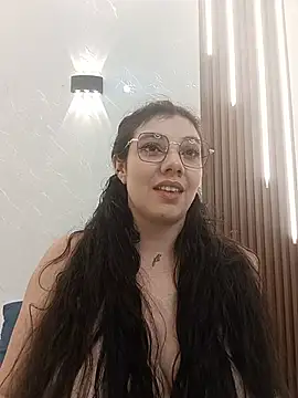 CarolinaMejia Adlı Modelin Canlı XXX Sohbeti
