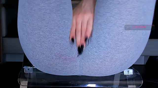 Webkamerová show Cameltoe_squirt_inPants