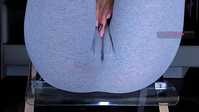 Webkamerová show Cameltoe_squirt_inPants