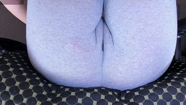 Cameltoe_squirt_inPants Chat XXX live