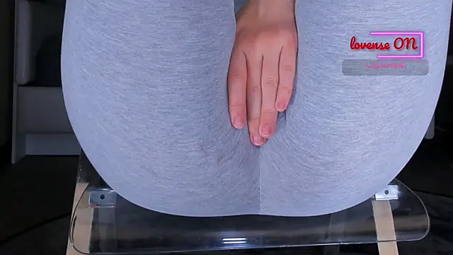 Cameltoe_squirt_inPants Adlı Modelin Canlı XXX Sohbeti