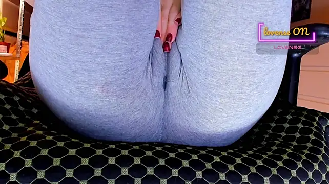 โชว์เว็บแคมของ Cameltoe_squirt_inPants