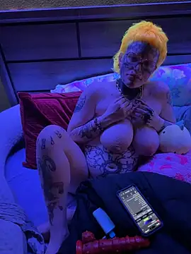 Sixkbunnies Show in webcam