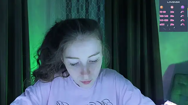 eskatmi's Live XXX Chat
