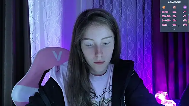 eskatmi's Live XXX Chat