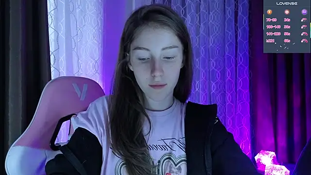 eskatmi's Live XXX Chat