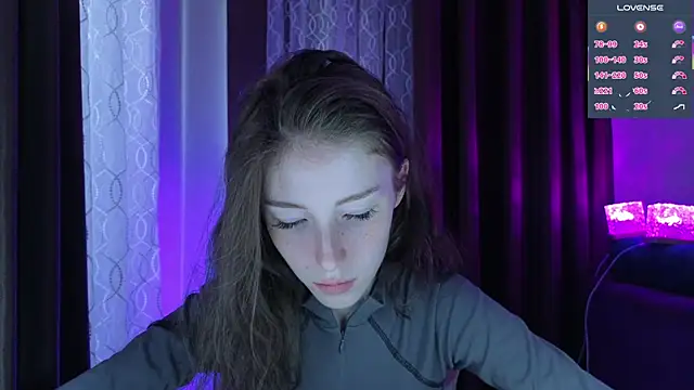 eskatmi's Live XXX Chat
