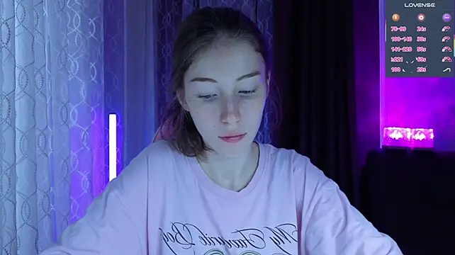 eskatmi's Live XXX Chat
