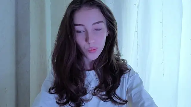 eskatmin Live XXX chat
