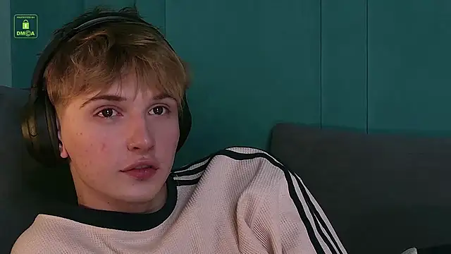Pokazy przed kamerką – Your_avatar