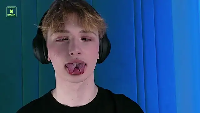 Pokazy przed kamerką – Your_avatar