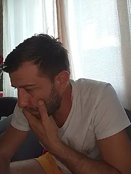Alexdaniel89 在線直播表演