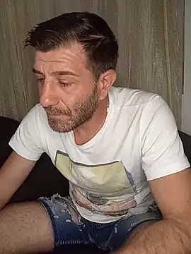 Alexdaniel89 网络视讯表演