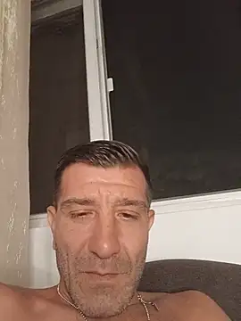 Alexdaniel89 Show in webcam
