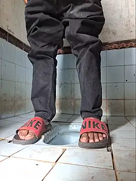 bad_boy______999869n Webbikameraesitys