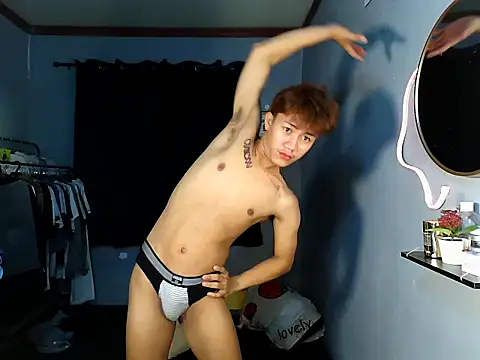 naughtyboyloy_0 Pertunjukan Webcam