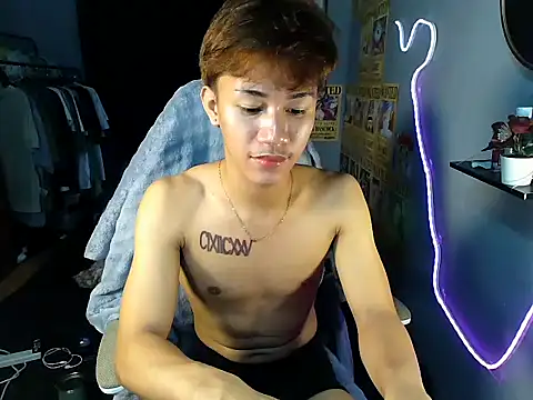 naughtyboyloy_0 Pertunjukan Webcam