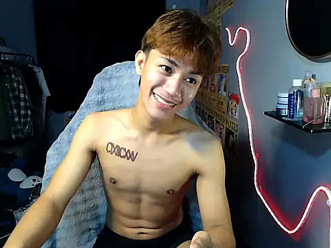 naughtyboyloy_0 Pertunjukan Webcam