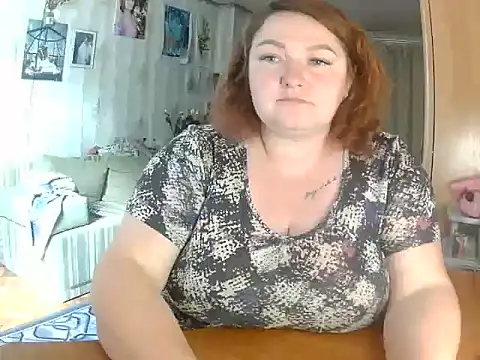 AngelQSky Adlı Modelin Canlı XXX Sohbeti
