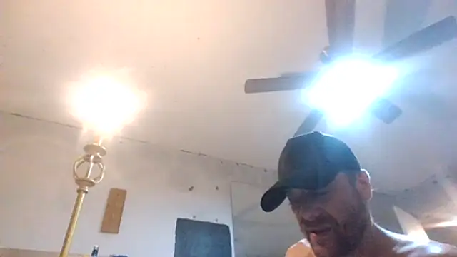 AidenMcKnight's Webcam Show