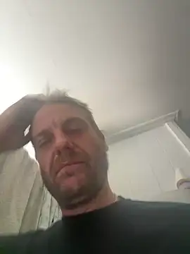 AidenMcKnight Show in webcam