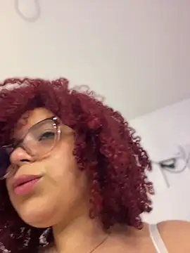 Leyah__'s Live XXX Chat