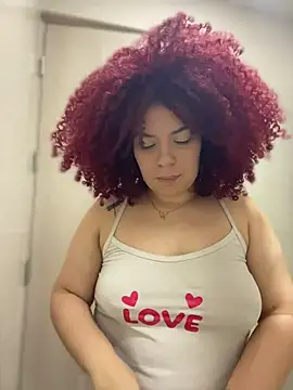 Leyah__ live XXX chat