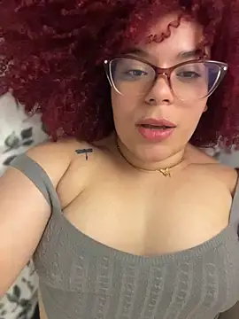 Leyah__ Live XXX-chat